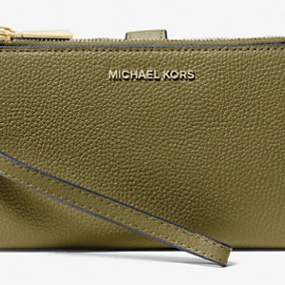Michael Kors Olive Wristlet Clutch. NWT